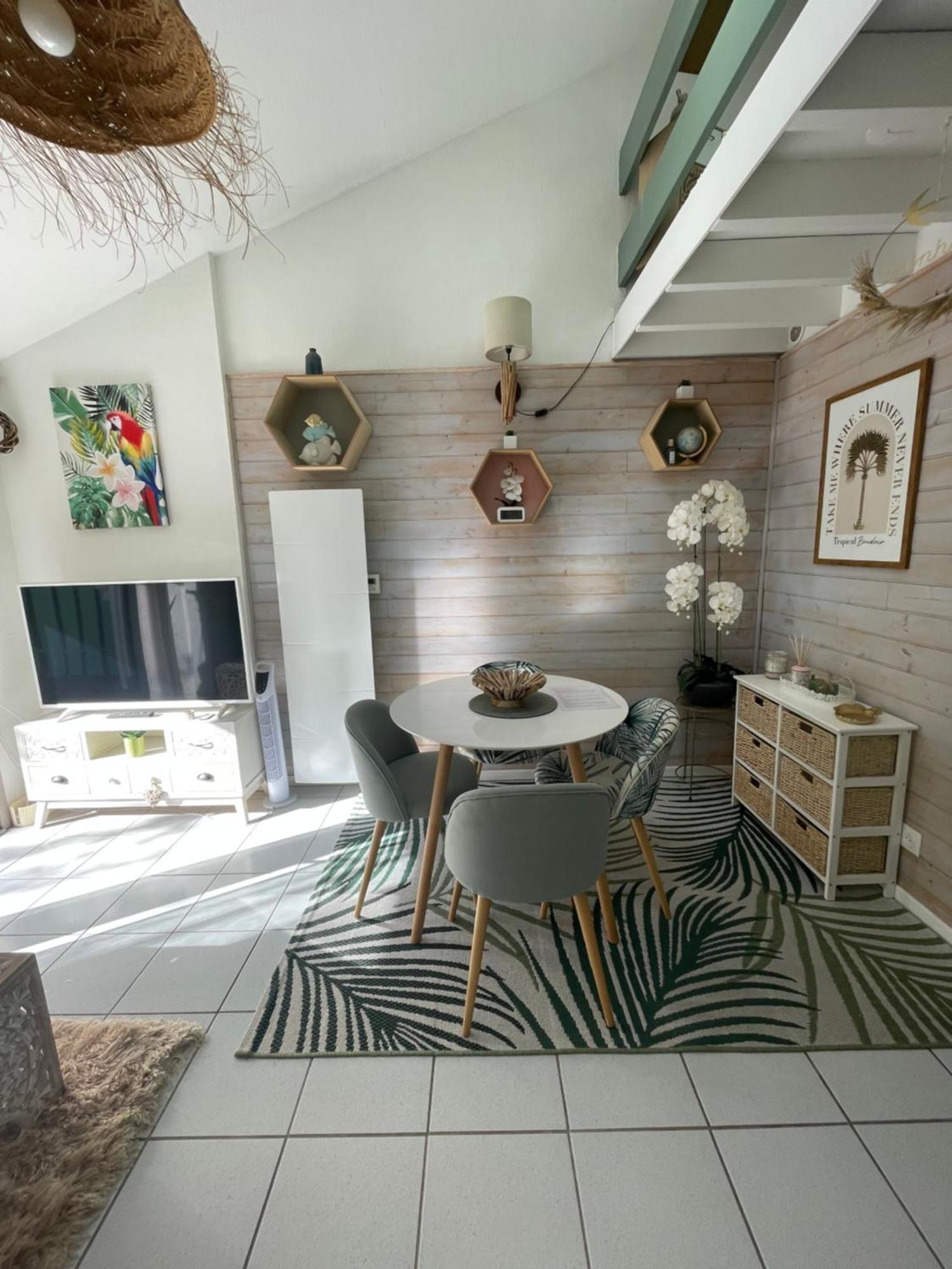 Jolie Maison Au Golf Lacanau Εξωτερικό φωτογραφία